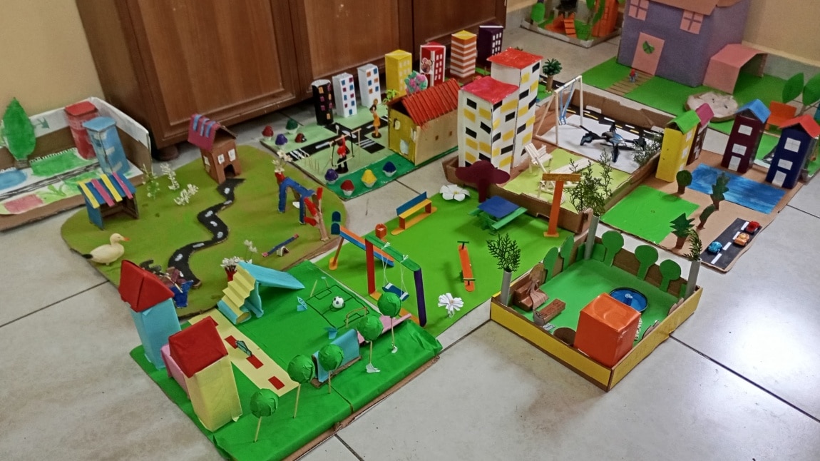 3/b Sınıfı Öğrencilerimizin Yapay Çevre Tasarımları